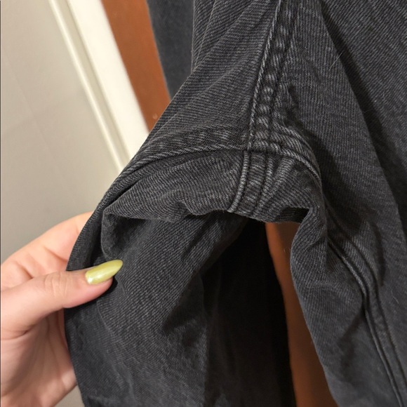 Women's Black Wide-Leg Jeans - Picture 6 of 9